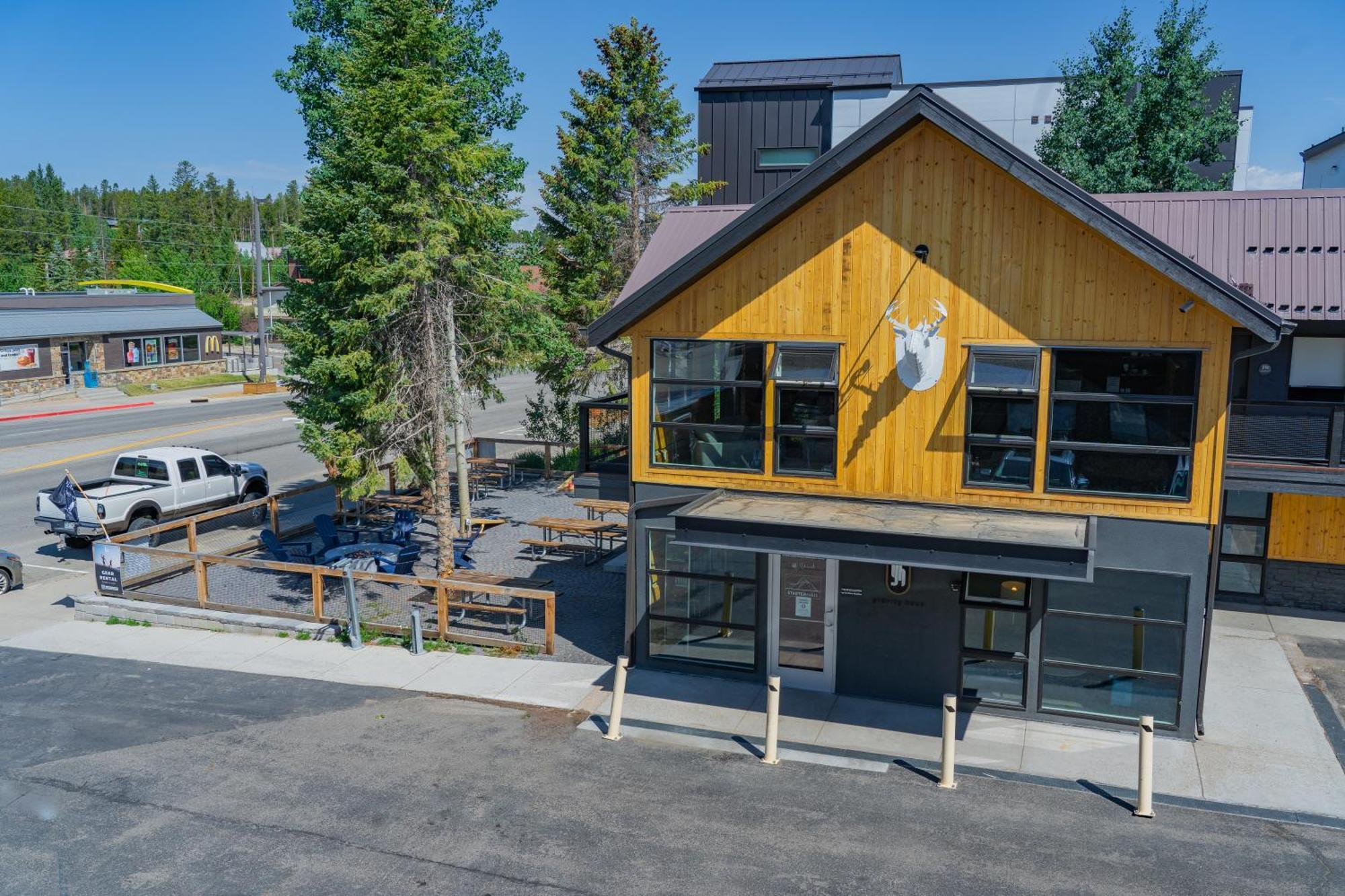 Отель Gravity Haus Винтер Парк Экстерьер фото